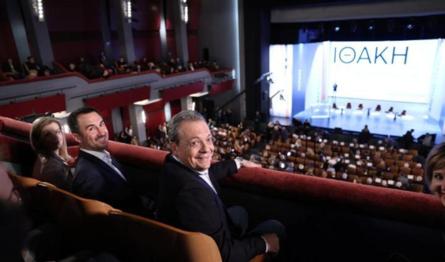 Μεγαλώνει η απόσταση μεταξύ ΣΥΡΙΖΑ και Τσίπρα μετά τον... εξώστη: Η απάντηση Φάμελλου από την Βουλή και τα επόμενα βήματα