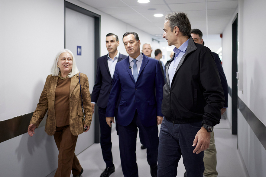 Στο ανακαινισμένο Κέντρο Υγείας Μαρκόπουλου ο Κυριάκος Μητσοτάκης