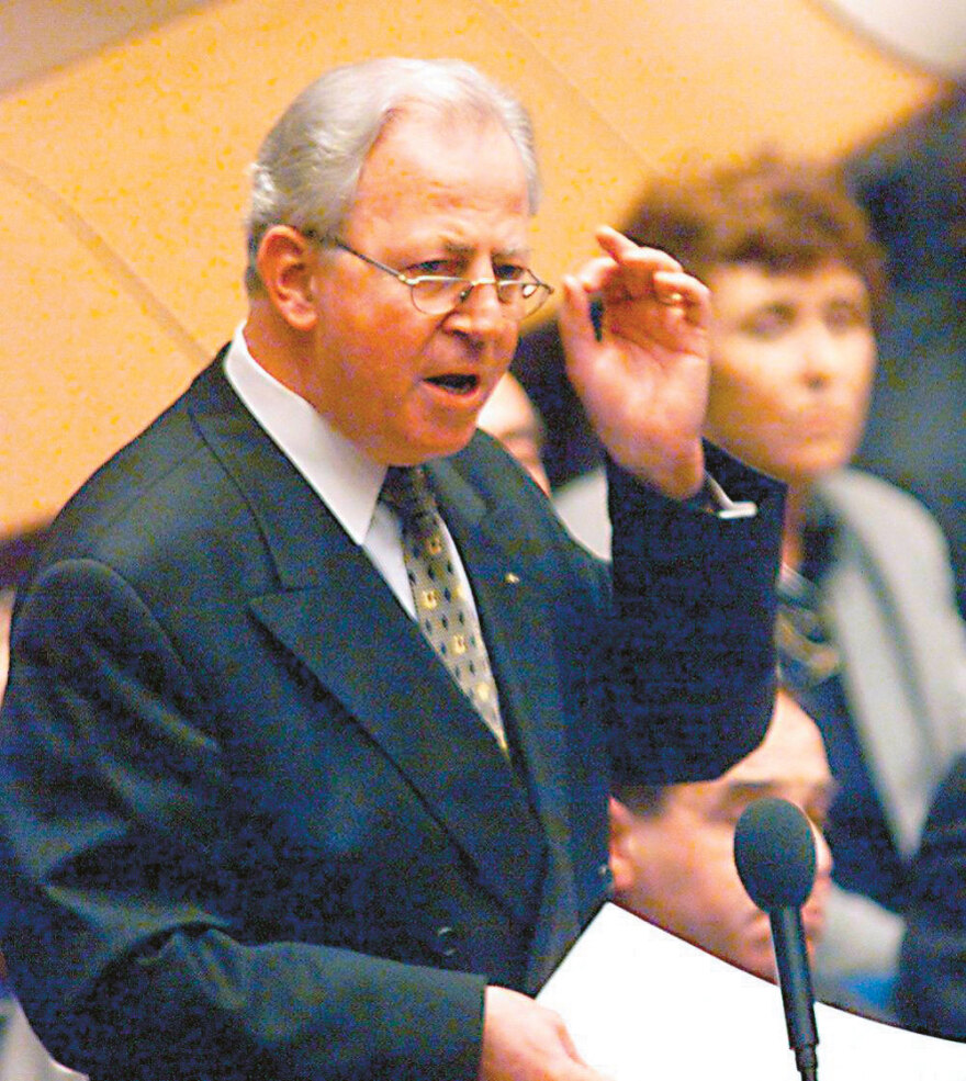 Σκάνδάλο αλά ιταλικά στο Κολλέγιο της Ευρώπης: Το «follow the money», το lobbying και τα πυρά κατά της Ούρσουλα φον ντερ Λάιεν
