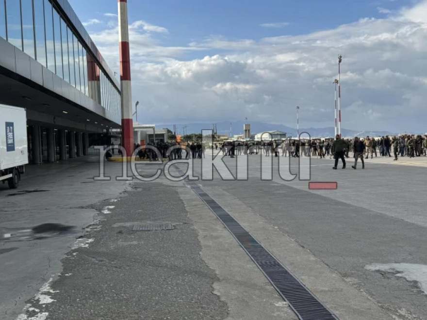 Κλειστό το αεροδρόμιο Ηρακλείου, αγρότες εισέβαλαν στην πίστα