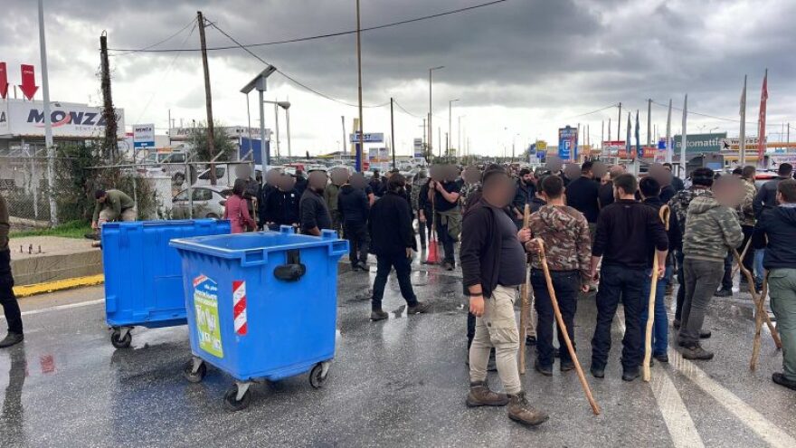 Κλειστό το αεροδρόμιο Νίκος Καζαντζάκης στο Ηράκλειο, αγρότες εισέβαλαν στην πίστα