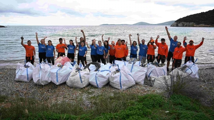Hyundai και Healthy Seas καθαρίζουν τις θάλασσες
