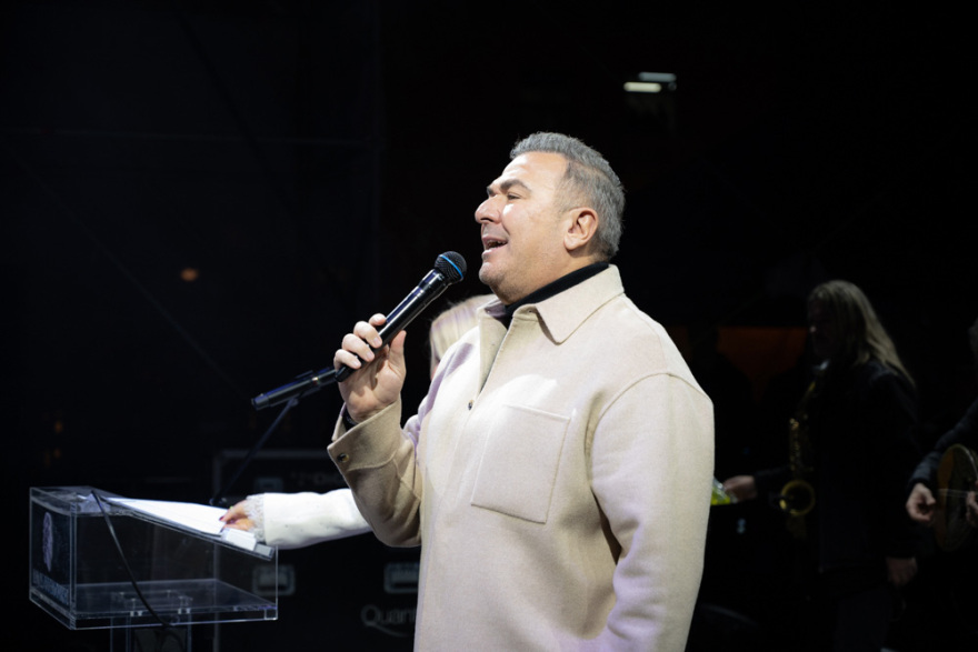 Το απόλυτο χριστουγεννιάτικο event στην πλατεία Αριστοτέλους με τον Αντώνη Ρέμο 