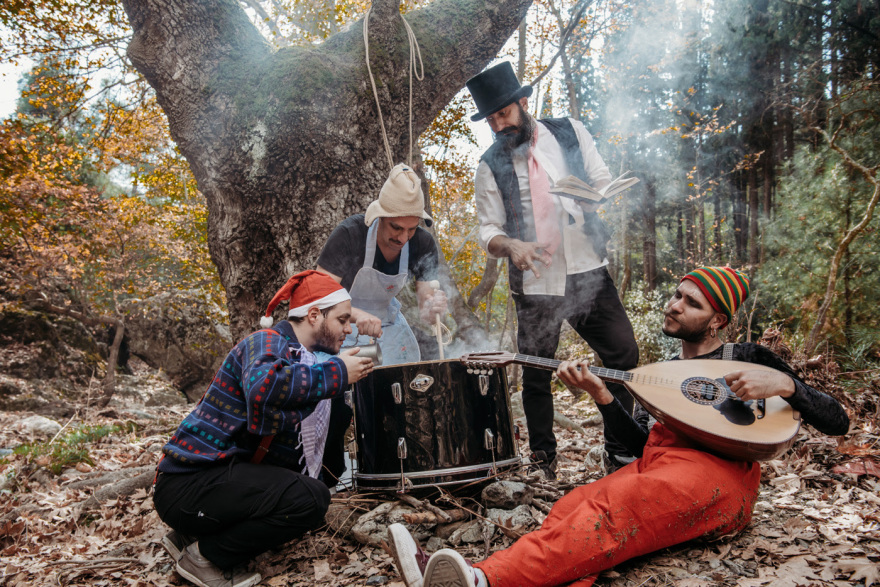 «Η Αγέλαστη πολιτεία και οι Καλικάντζαροι» των Χάρη και Πάνου Κατσιμίχα
