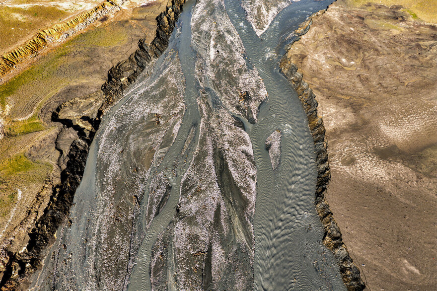 «Στεγνώνει» ο Μόρνος παρά τις έντονες βροχοπτώσεις, δείτε φωτογραφίες
