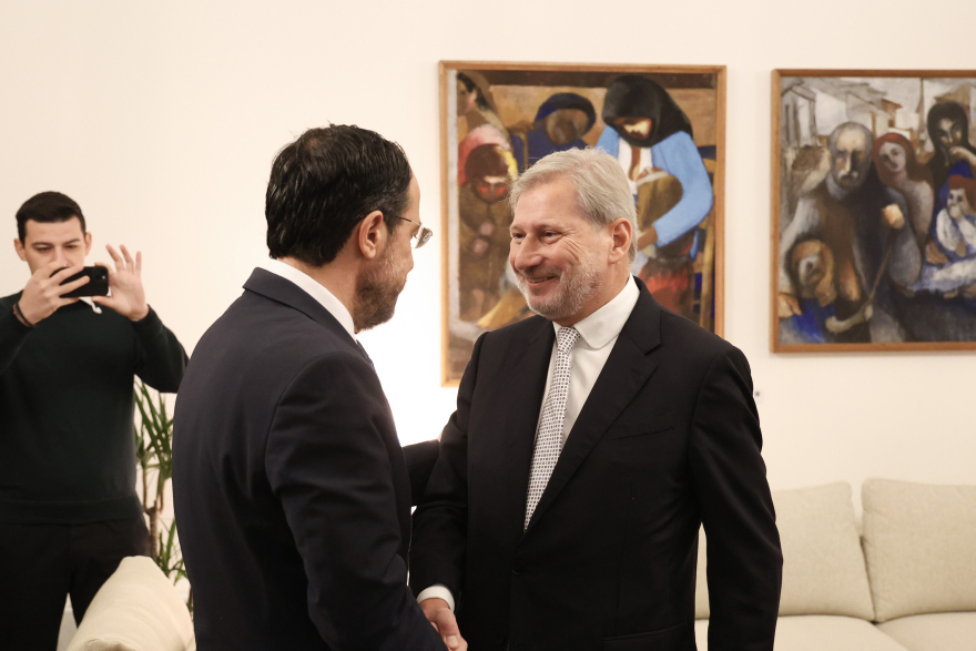 Χριστοδουλίδης σε Χαν: Χάσαμε 2,5 χρόνια, η ΕΕ μπορεί να ανοίξει τον δρόμο για λύση