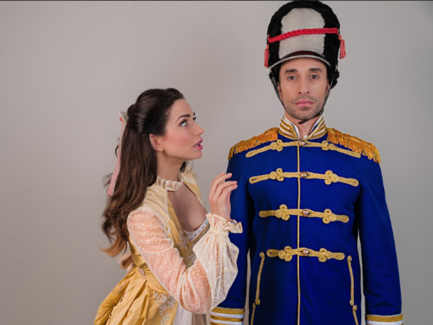 Παραστάσεις για τις γιορτές: Η μαγεία των Χριστουγέννων στις θεατρικές σκηνές της Αθήνας 