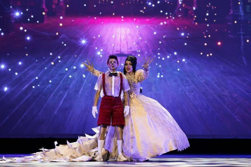 Παραστάσεις για τις γιορτές: Η μαγεία των Χριστουγέννων στις θεατρικές σκηνές της Αθήνας 