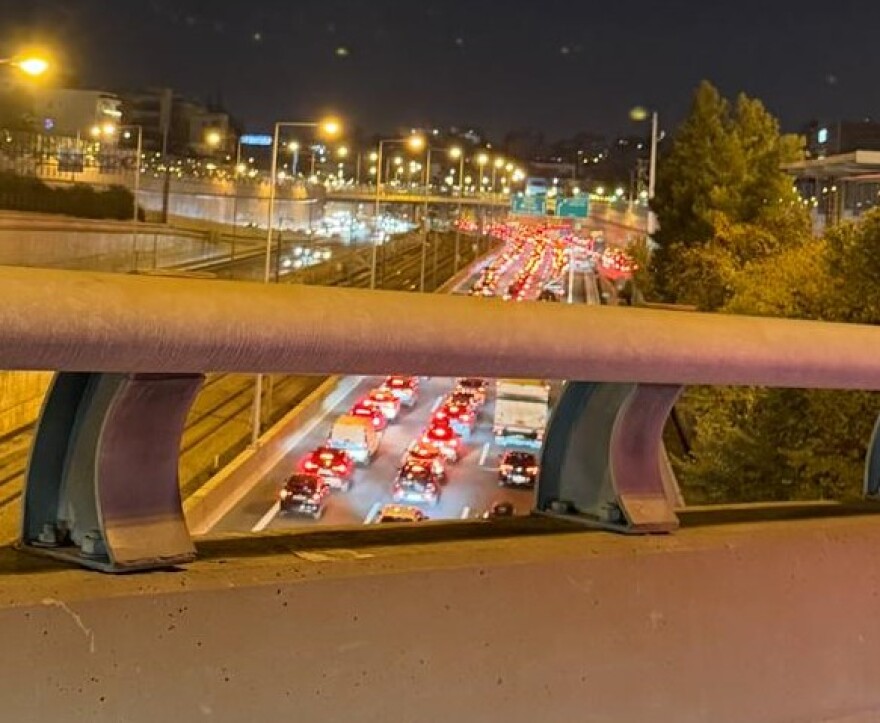 Κίνηση τώρα στους δρόμους: Στο κόκκινο Κηφισός, Κηφισίας και βασικοί άξονες της Αθήνας