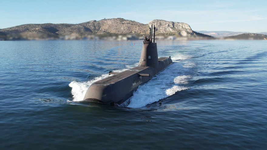 Νίκος Δένδιας: Επιβιβάστηκε στο υποβρύχιο «Πιπίνος» για βολή με νέου τύπου τορπίλη