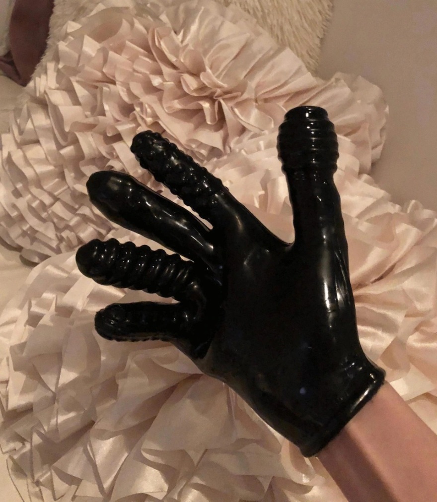 «Φωτιά» στο σκάνδαλο Έπσταϊν από τις νέες φωτογραφίες με τους διάσημους φίλους του, «δεν είναι κάτι σπουδαίο», απαντά ο Τραμπ