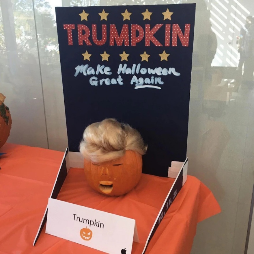 «Φωτιά» στο σκάνδαλο Έπσταϊν από τις νέες φωτογραφίες με τους διάσημους φίλους του, «δεν είναι κάτι σπουδαίο», απαντά ο Τραμπ