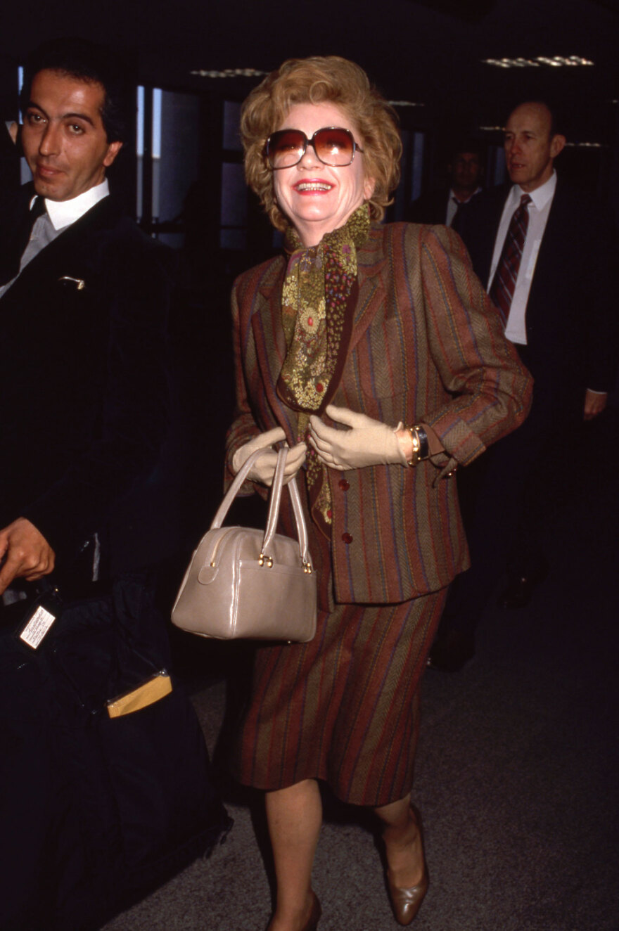 Αν Μπάξτερ: Η γυναίκα που μπορούσε να είναι άγγελος και δηλητήριο στο ίδιο πλάνο