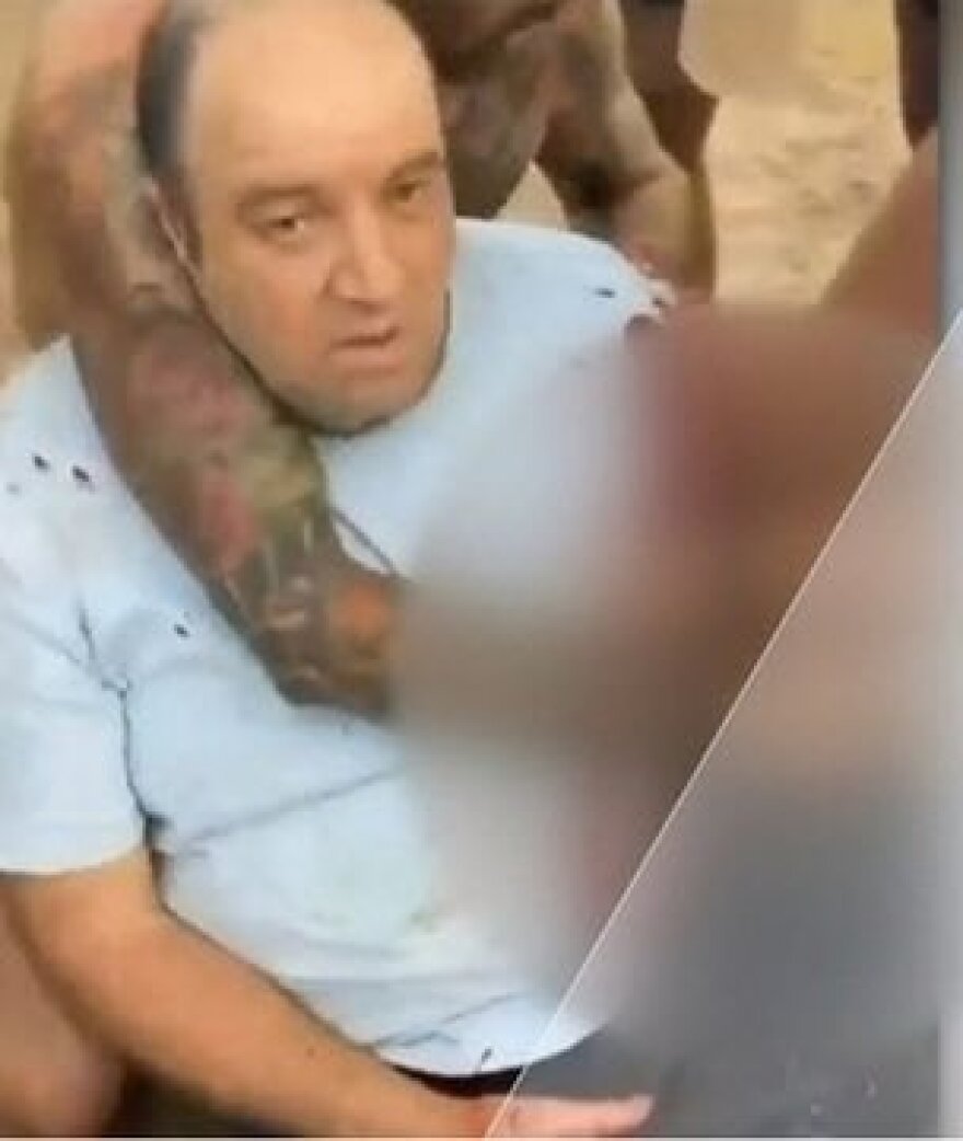 Μουσουλμάνος ιδιοκτήτης μίνι μάρκετ αφόπλισε τον ένα δράστη στο Σϊδνεϊ, ο ηρωικός άνδρας τραυματίστηκε κι αναμένεται να χειρουργηθεί