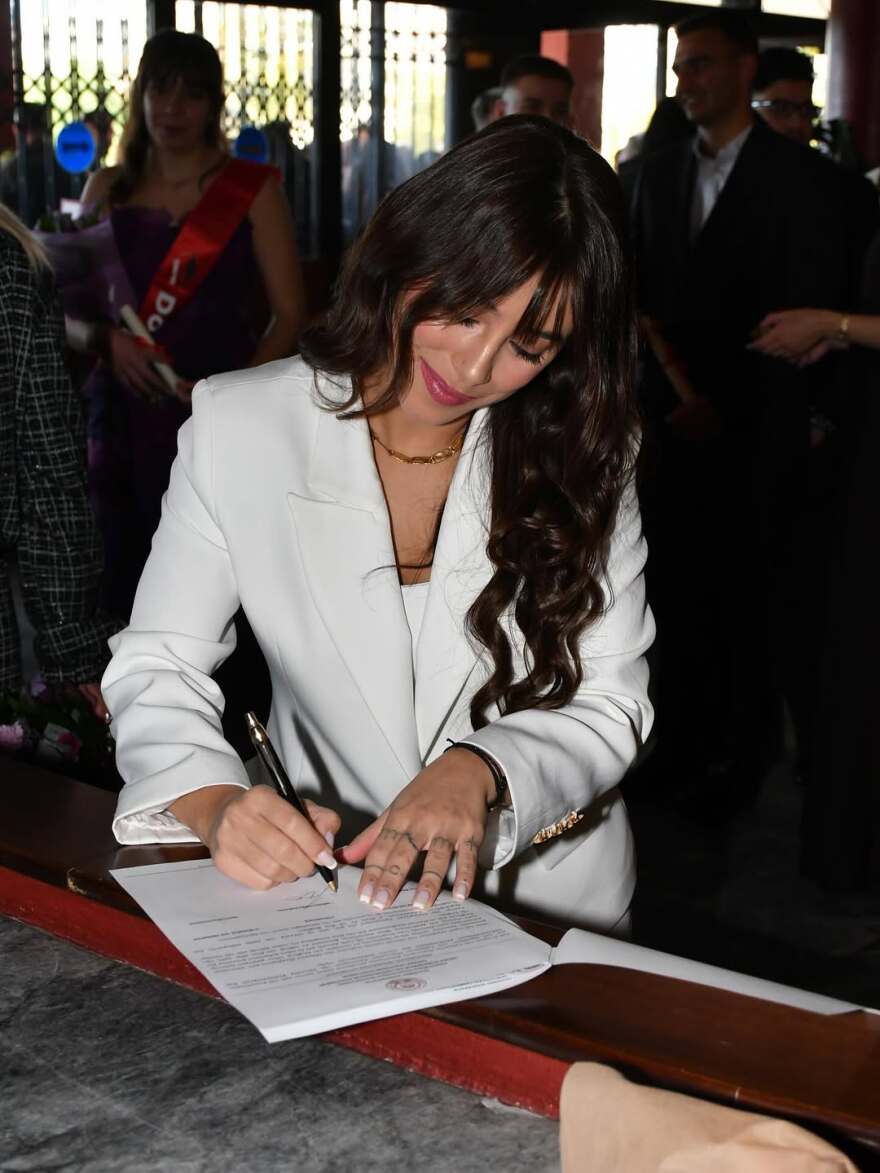 Πάολα: Η κόρη της δημοσίευσε φωτογραφίες από την ορκωμοσία της