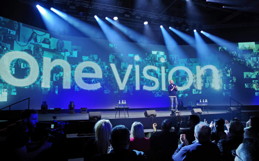 Η ΔΕΗ επανασχεδιάζει την εμπειρία του πελάτη
