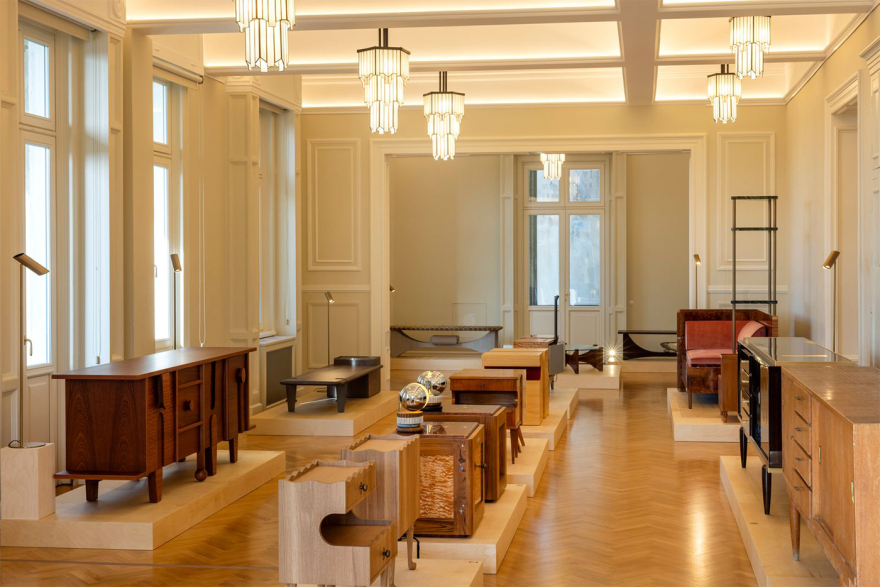 SIRIGOS - Ένας αιώνας και ένας χρόνος: Η επετειακή έκθεση μιας εμβληματικής εταιρείας στον χώρο του επίπλου