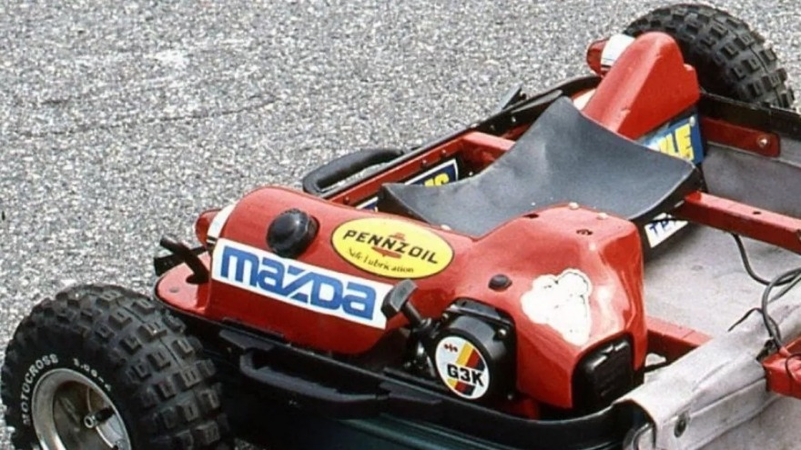 To πρωτοποριακής σχεδίασης τρίτροχο της Mazda
