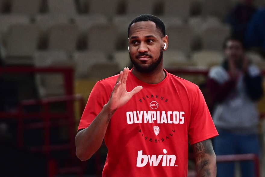 Ολυμπιακός: Στο ΣΕΦ για να δει το παιχνίδι με την Βαλένθια ο Μόντε Μόρις, φωτογραφίες 