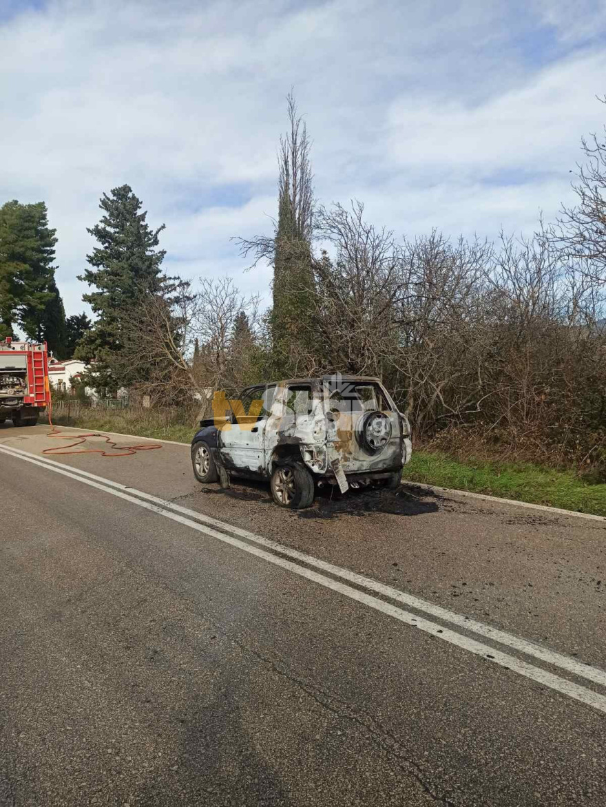 70χρονος κάηκε μέσα στο αυτοκίνητό του στη Φωκίδα ενώ την ίδια ώρα είχε πάρει φωτιά και το σπίτι του