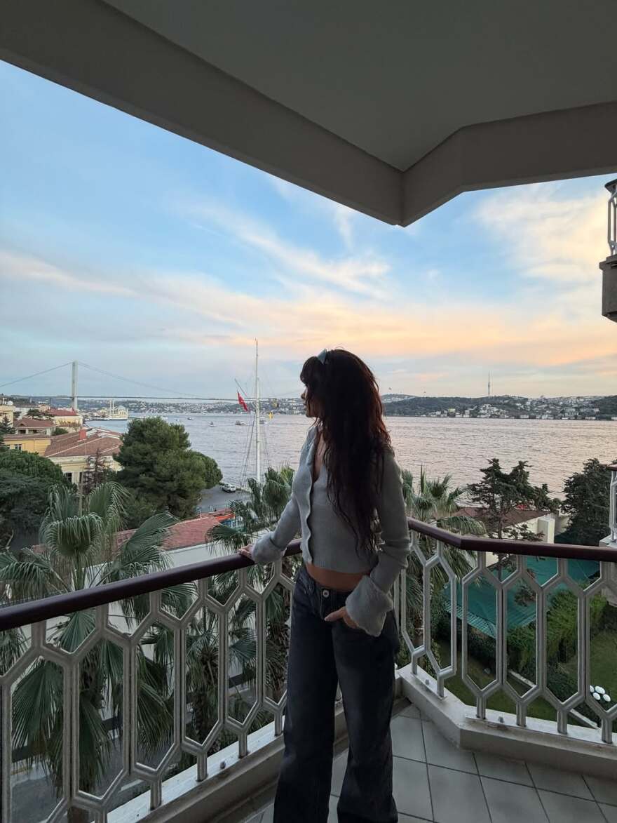 Το άλμπουμ της Ελένης Φουρέιρα από την 48ωρη απόδραση στην Κωνσταντινούπολη: Η λαγάνα με το Greece