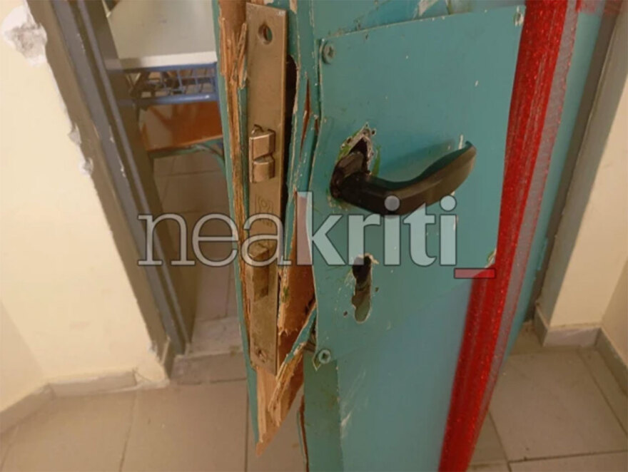 Βανδάλισαν το Λύκειο Χερσονήσου στην Κρήτη: Έσπασαν τζάμια και πόρτες, δείτε φωτογραφίες