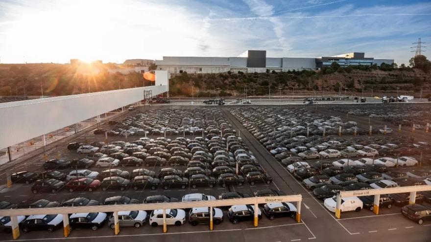 Εγκαινιάστηκε το νέο εργοστάσιο συναρμολόγησης μπαταριών των SEAT/CUPRA