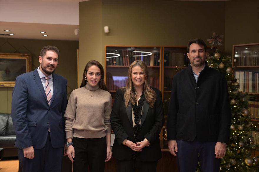 ΙΝΕΔΙΒΙΜ και Υπουργείο Κοινωνικής Συνοχής και Οικογένειας ανανέωσαν τη συμφωνία για την Ευρωπαϊκή Κάρτα Νέων