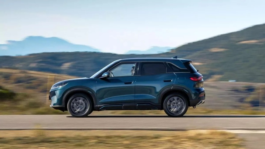 Στα σκαριά της BYD ένα υβριδικό σουπερμίνι
