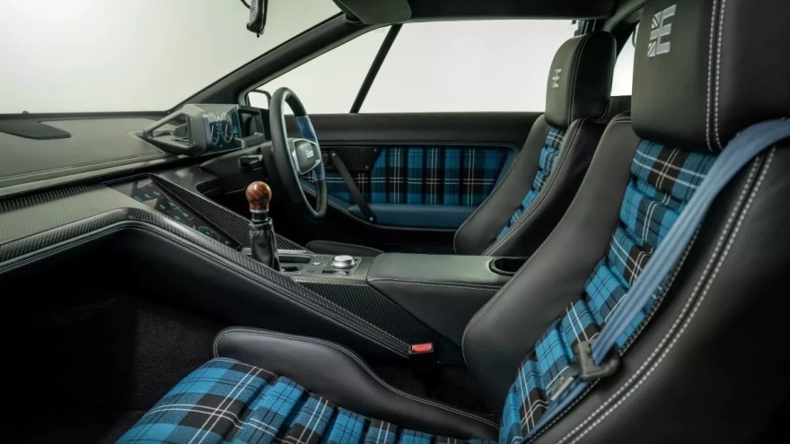 Η Lotus Esprit ξαναζεί