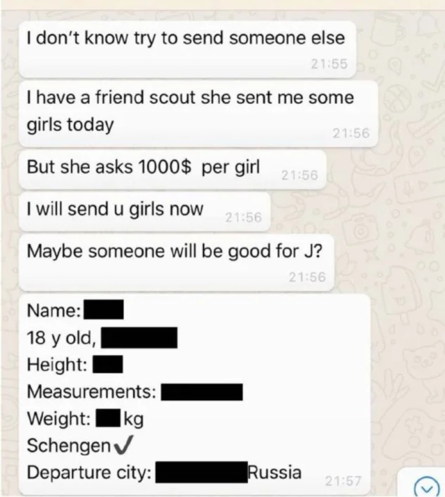 Νέες φωτογραφίες από το αρχείο του Έπσταϊν: Η παρέα με τον Τσόμσκι και το μήνυμα για την «αποστολή κοριτσιών»