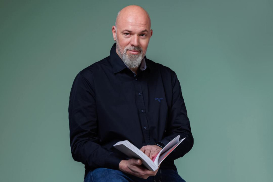 «Σκάσε, εγώ μιλάω τώρα»: 34 αληθινές ιστορίες για την ανθρώπινη κατάσταση