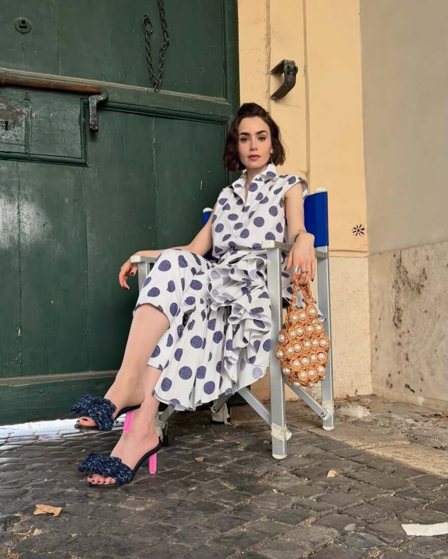 Η Λίλι Κόλινς δημοσίευσε backstage φωτογραφίες από την πέμπτη σεζόν του Emily in Paris