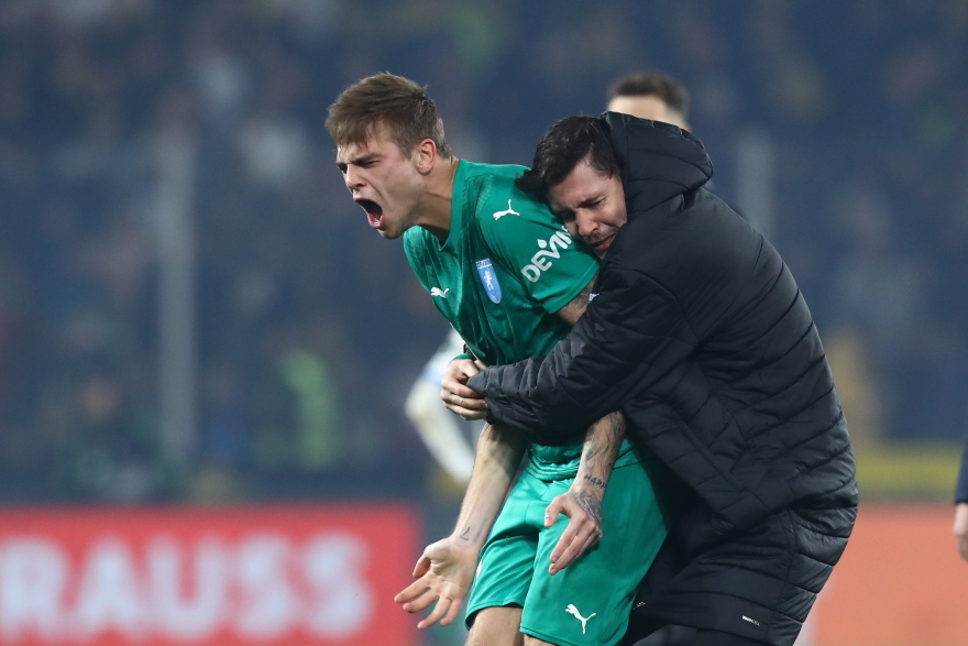 Kοντράστ συναισθημάτων: Η απόλυτη λύτρωση για την ΑΕΚ και η κατάρρευση των δακρυσμένων παικτών της Κραϊόβα