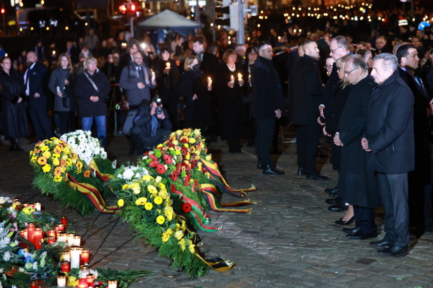 Γερμανία: Εκδήλωση μνήμης για τα θύματα της επίθεσης στη χριστουγεννιάτικη αγορά του Μαγδεμβούργου