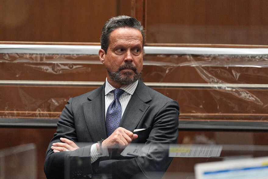 Η υπερασπιστική γραμμή που θα ακολουθήσει ο Νικ Ράινερ για τις δολοφονίες των γονιών του: Ποιος είναι ο γνωστός ποινικολόγος που τον ανέλαβε