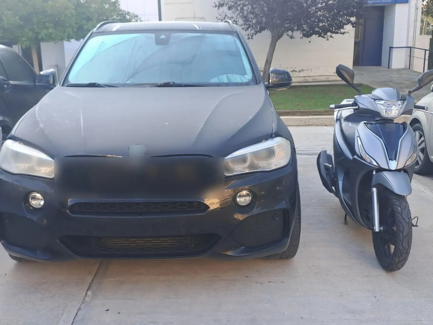 Συνελήφθη 24χρονος στη Βούλα με 69 κιλά ακατέργαστης κάνναβης
