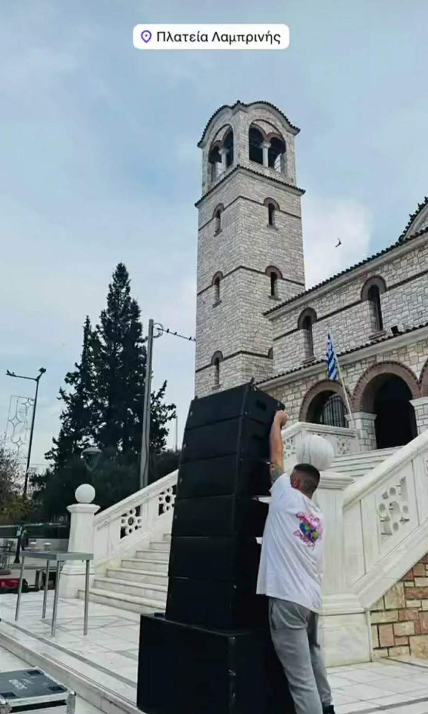 Έστησαν rave πάρτι στα σκαλιά ναού στο Γαλάτσι... με τις ευλογίες του Δήμου Αθηναίων, δείτε τα βίντεο