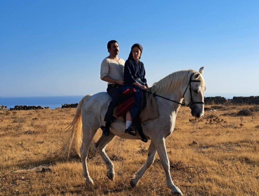 Οι αλλαγές που έρχονται στην τηλεόραση: Η πολυαναμενόμενη «Μεγάλη Χίμαιρα», τα ντοκιμαντέρ και η επόμενη μέρα στα ιδιωτικά κανάλια
