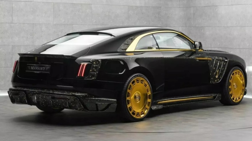 Η χρυσή Rolls-Royce Spectre της Mansory