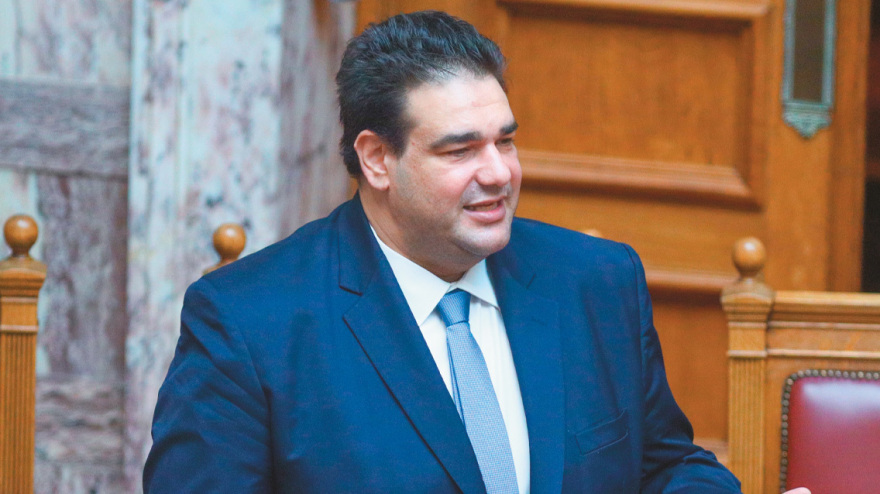 Επιστολική ψήφος και τρεις βουλευτές για τους ομογενείς στο νομοσχέδιο του υπουργείου Εσωτερικών