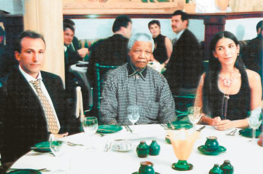 Γιώργος Πετζετάκις: Στην Αθήνα τα χρέη, στην Αμερική μπίζνες και μεγάλη ζωή παρά τα διεθνή εντάλματα