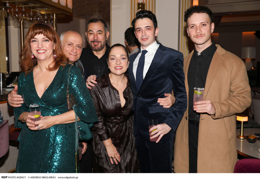 Το  Χριστουγεννιάτικο Party του Θεάτρου Παλλάς στο “George, The Lobby Bar” του ξενοδοχείου King George
