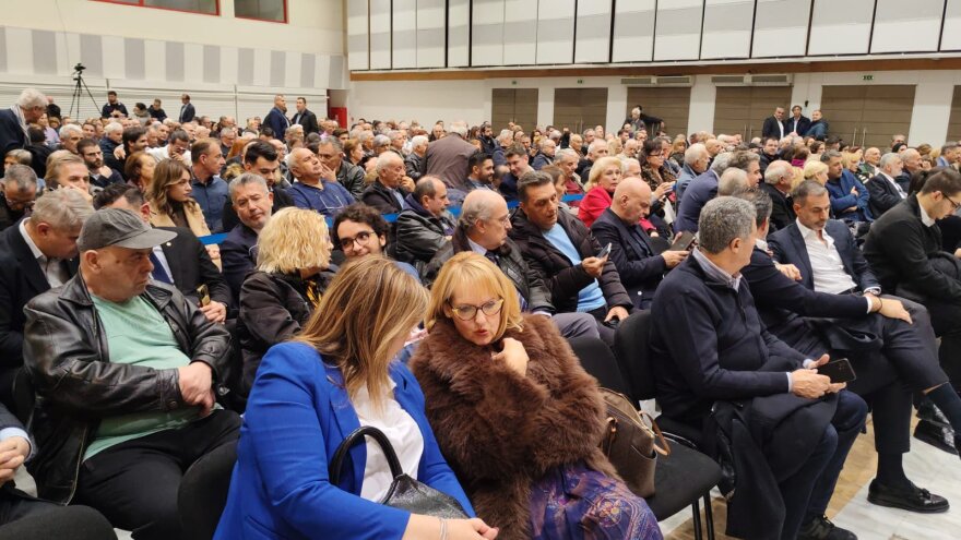 Το αδιαχώρητο στο Βελλίδειο όπου ο Άδωνις Γεωργιάδης παρουσίασε το βιβλίο του για τη Ρώμη - Φωτογραφίες