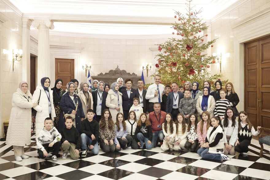 Κυριάκος Μητσοτάκης: Υποδέχθηκε μαθητές του μειονοτικού δημοτικού σχολείου Πάχνης Ξάνθης 