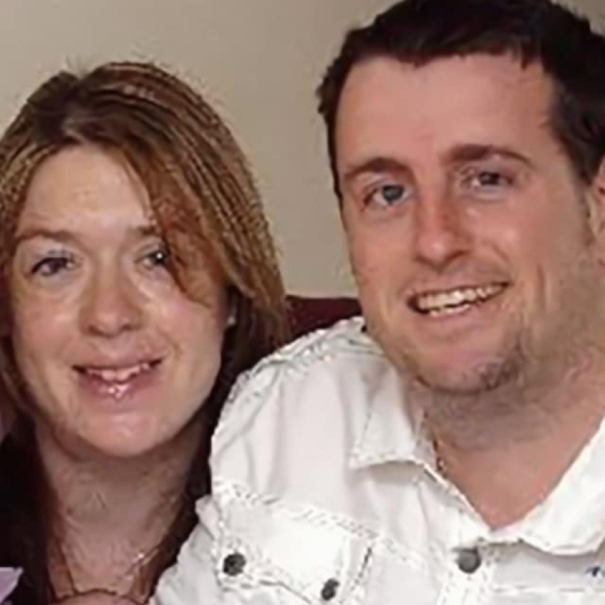 Βρετανία: 49χρονος κατηγορείται ότι νάρκωνε και βίαζε επί 13 χρόνια την πρώην σύζυγό του μαζί με πέντε άνδρες 