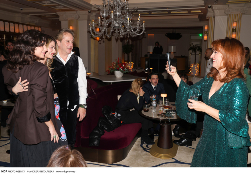 Το  Χριστουγεννιάτικο Party του Θεάτρου Παλλάς στο “George, The Lobby Bar” του ξενοδοχείου King George
