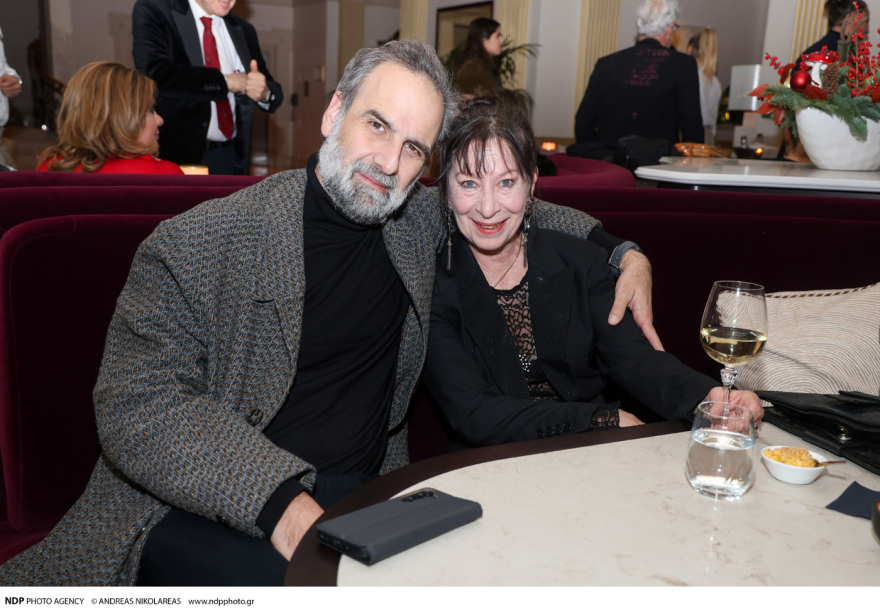 Το  Χριστουγεννιάτικο Party του Θεάτρου Παλλάς στο “George, The Lobby Bar” του ξενοδοχείου King George
