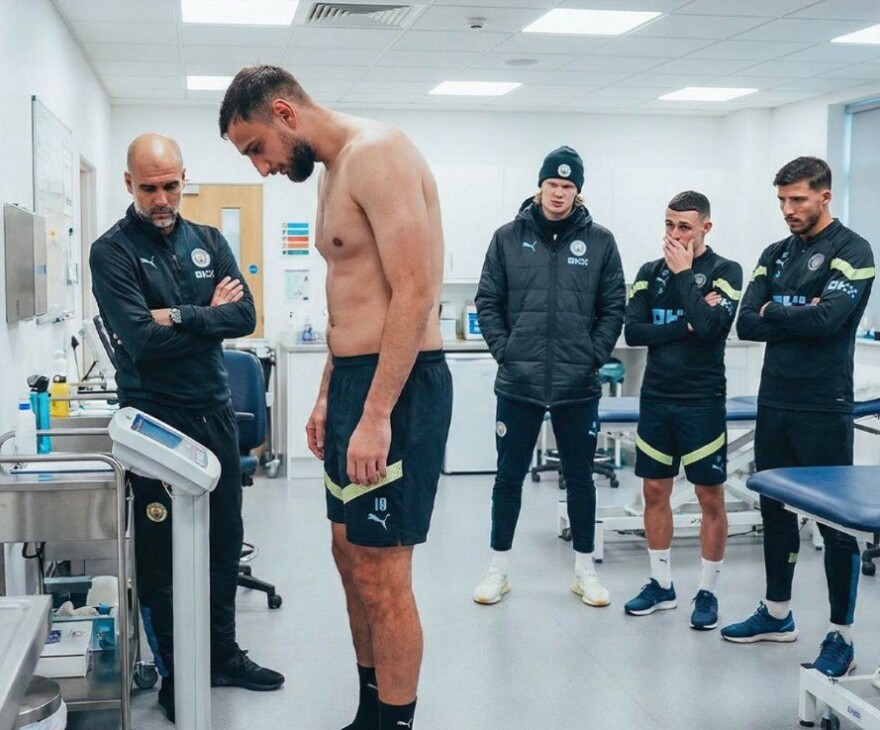 Ο Χάαλαντ ζυγίστηκε μετά το Χριστουγεννιάτικο τραπέζι και τρόλαρε τον Γκουαρδιόλα: «Όλα καλά»