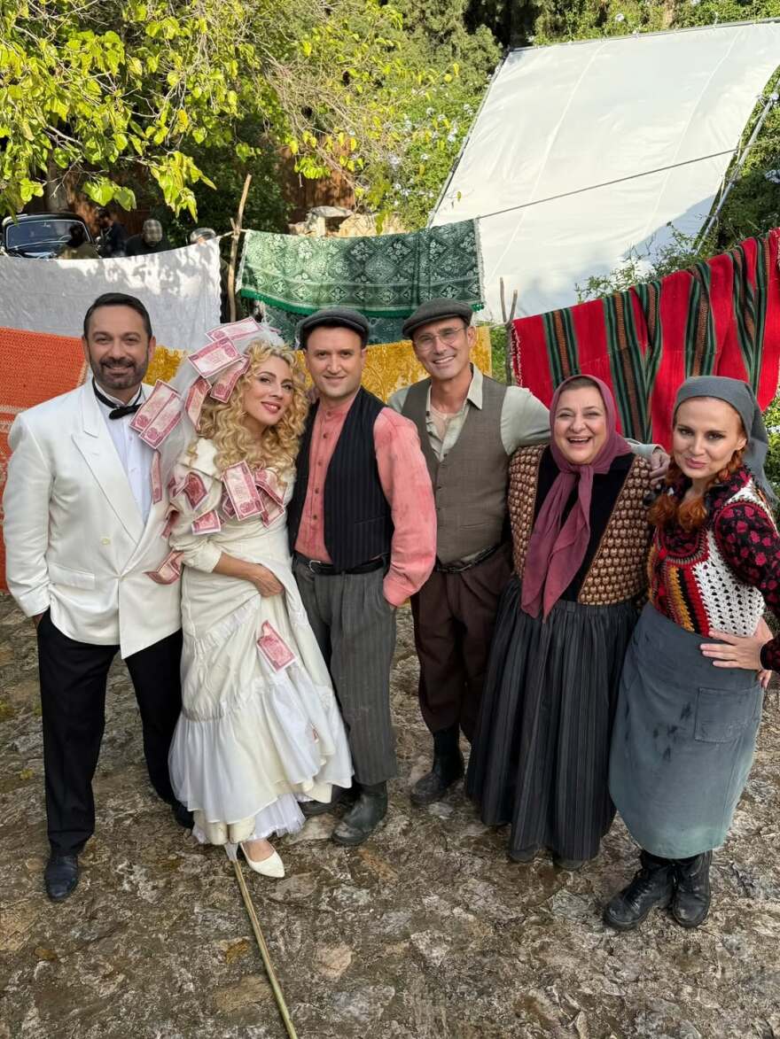 Σμαράγδα Καρύδη για το reunion του «Παρά Πέντε»: Η αγάπη σας θα μας ζεσταίνει την καρδιά για άλλα 20 χρόνια